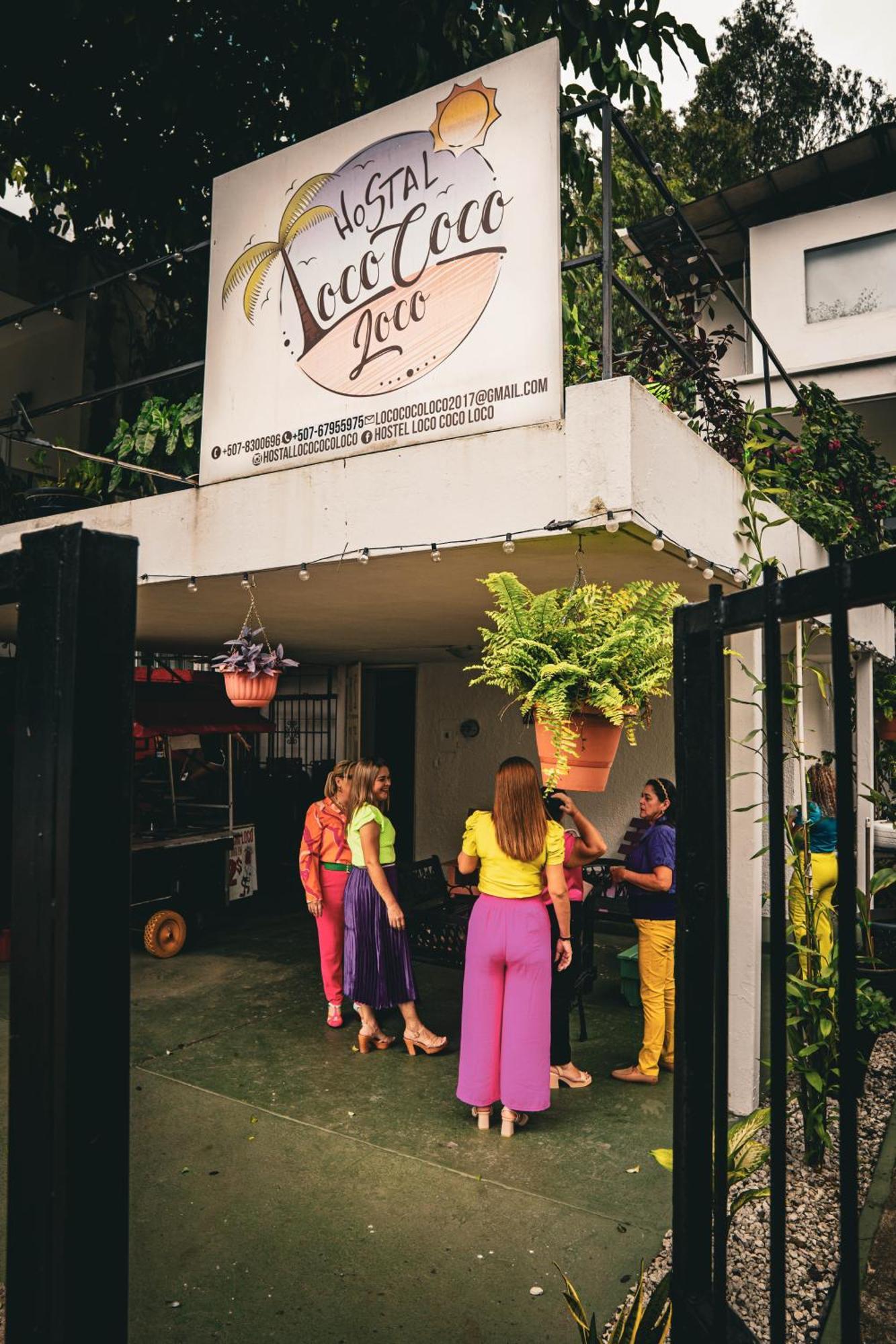 Hostal Loco Coco Loco Panama City Exterior photo